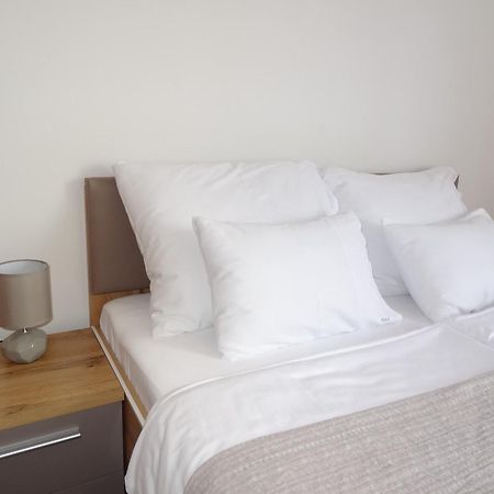 Well-Equipped Apartment With Free Parking ザグレブ エクステリア 写真